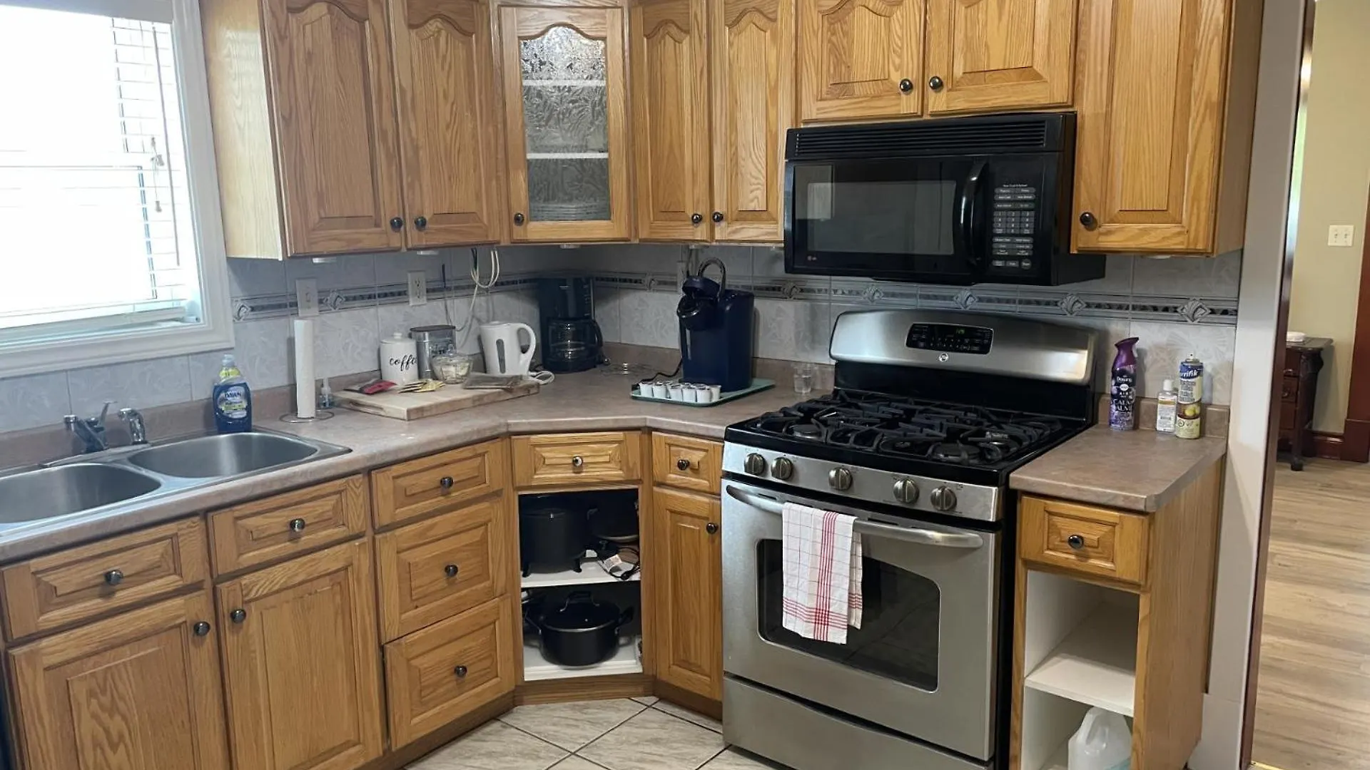 Vakantiehuis Peaceful Residence On Palmer Ave - Close To The Falls & Complimentary Breakfast Delivered Daily To The Rental Niagarawatervallen Canada
