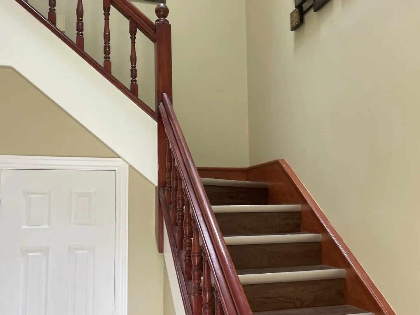 Vakantiehuis Peaceful Residence On Palmer Ave - Close To The Falls & Complimentary Breakfast Delivered Daily To The Rental Niagarawatervallen